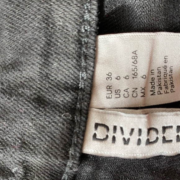 H&M - Women's Black Denim Skirt - Picture 3 of 3